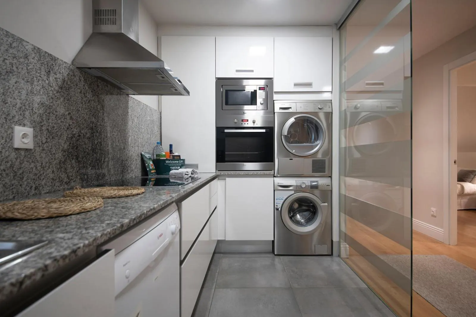 You Stylish City Center Apartments Barcelona
